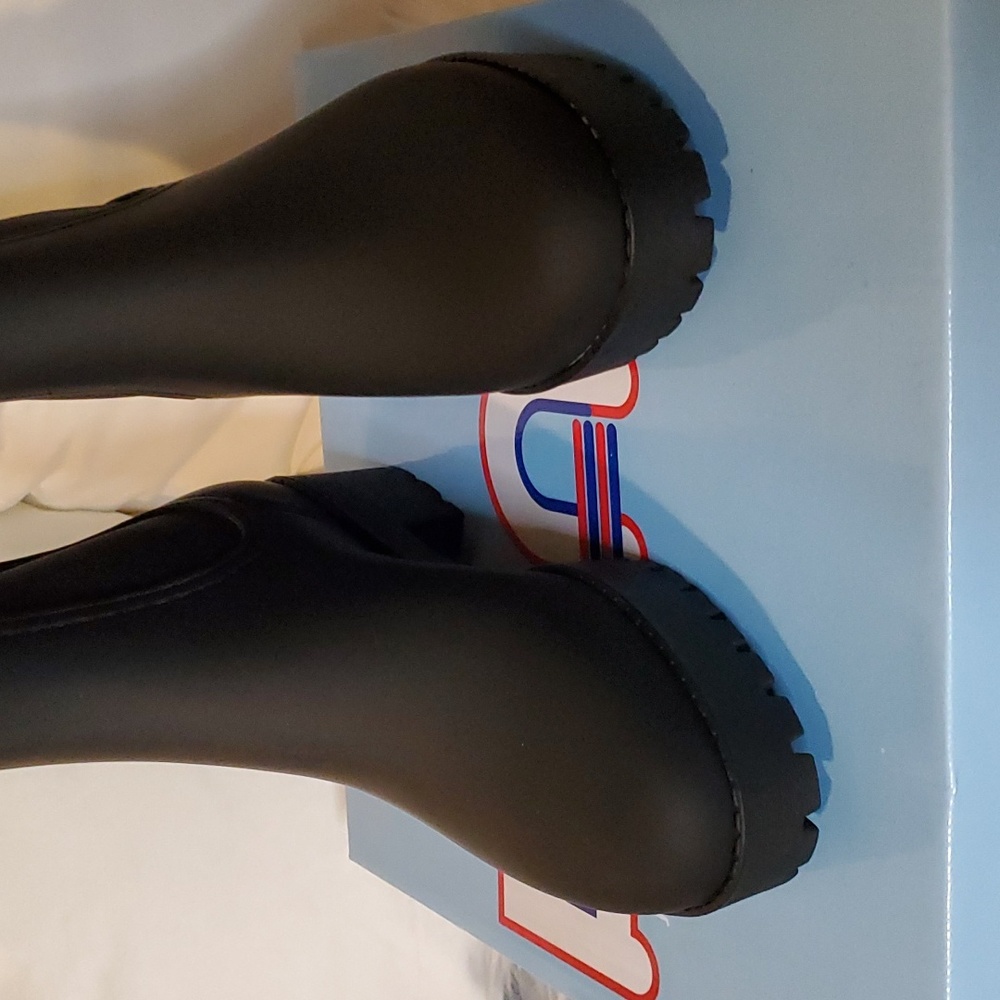 NIB Jeffrey Campbell Cloudy Black Matte Boot - Picture 8 of 11